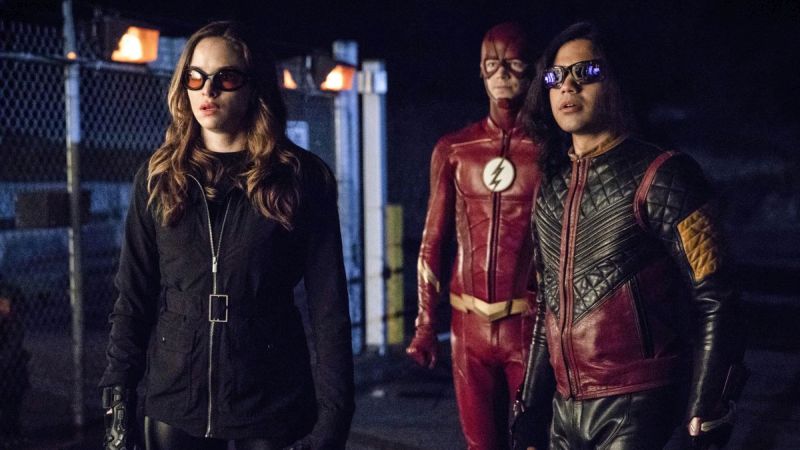 The Flash Episode 4.22 Photos: Think Fast