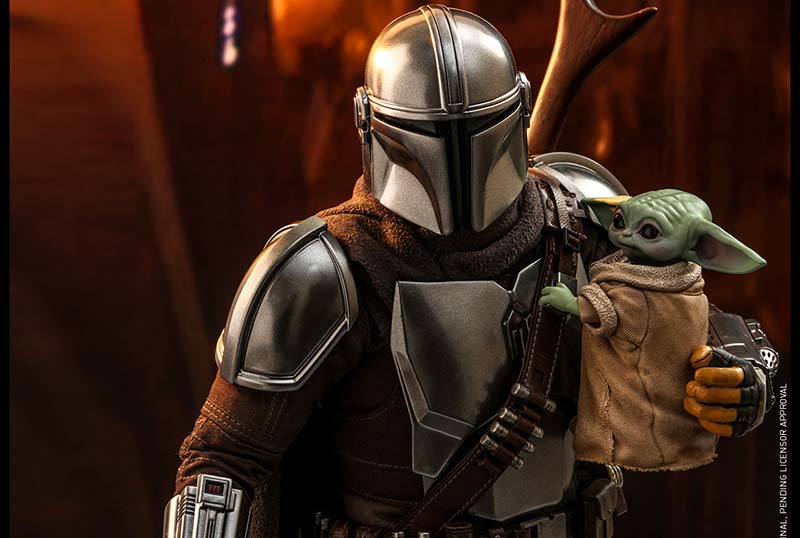 Hot Toys Unveils The Mandalorian & The Child 1/16th Scale Figures!