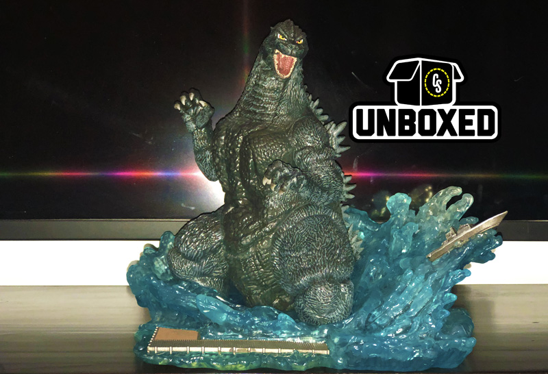 These two Diamond Select statues look great together. : r/GODZILLA