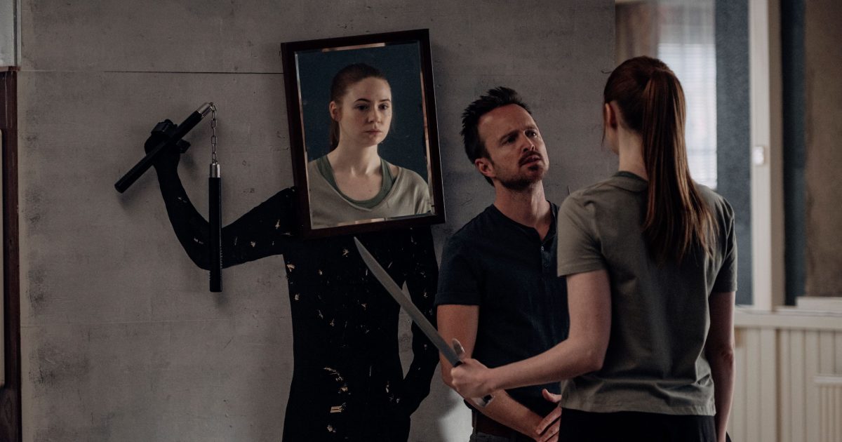 Dual': Aaron Paul & Karen Gillan Slow-Mo Spar in Offbeat Dark Sci-Fi –  IndieWire