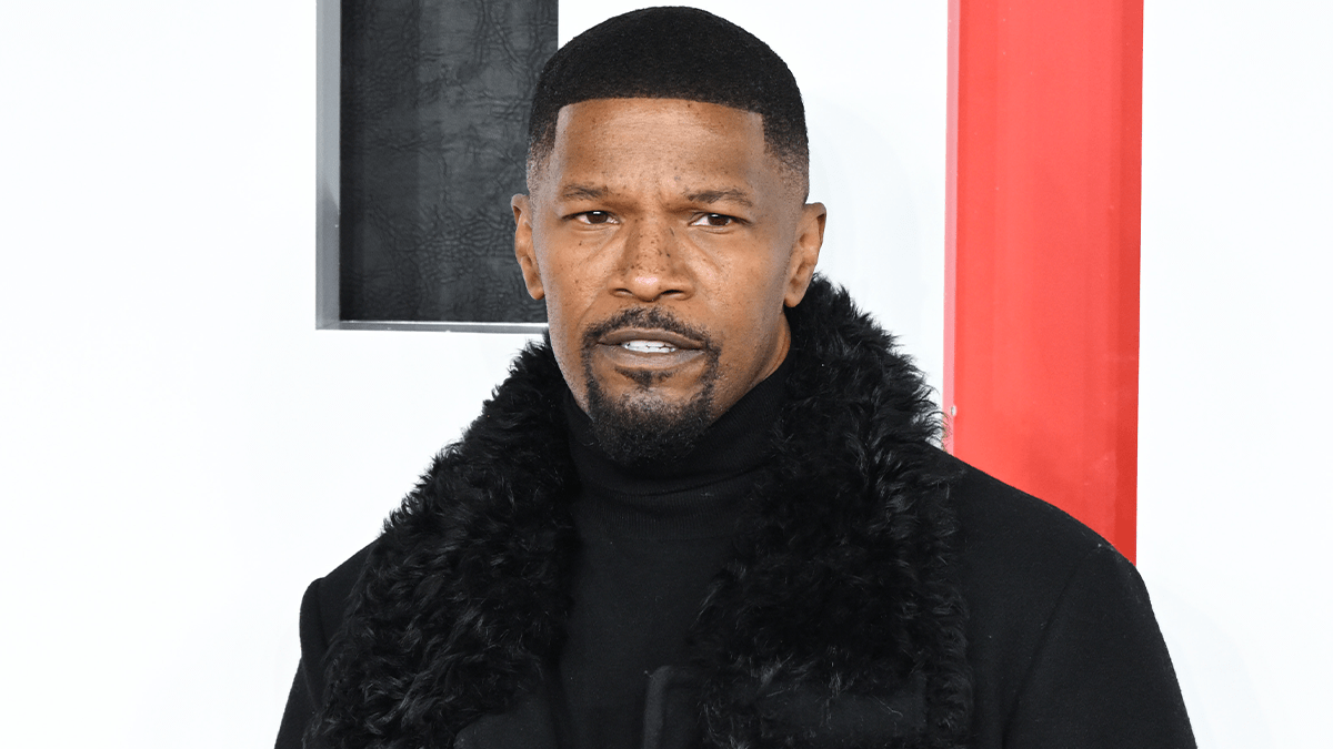 Jamie Foxx Confirmed to Play Spawn in Todd McFarlane's Reboot!