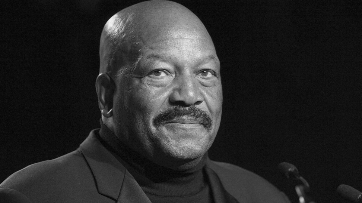 NFL giant and civil rights icon Jim Brown dies at age 87