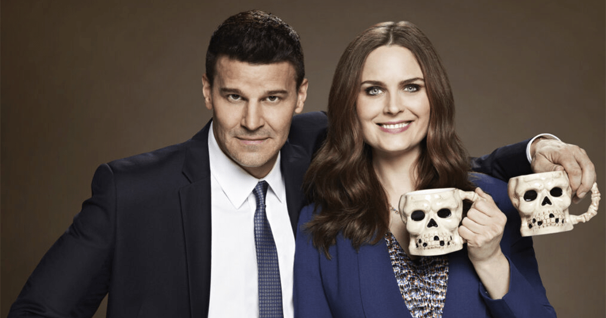 Bones: The Complete Series : David Boreanaz, Emily Deschanel: Movies & TV 