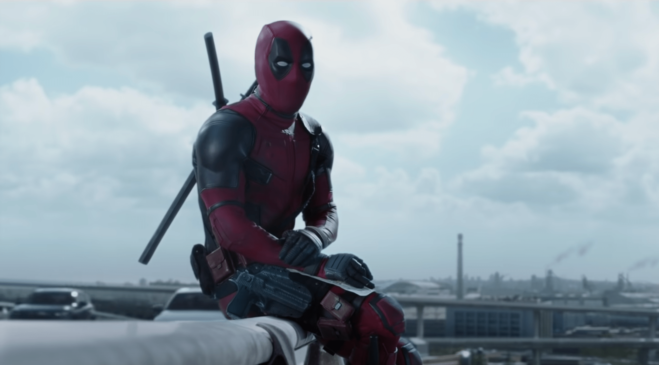 Deadpool 3 Set Photos Reveal Ryan Reynolds New Costume 