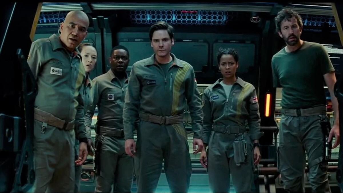 The Cloverfield Paradox' Super Bowl TV Spot 