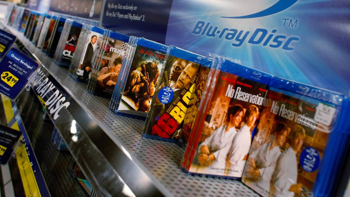 Best Buy Confirms Plans to Stop Selling DVDs and Blurays in 2024