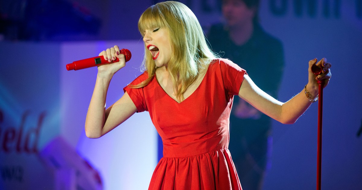 https://www.comingsoon.net/wp-content/uploads/sites/3/2023/11/Taylor-Swift-Christmas-Album-2023.jpg?resize=1200,630