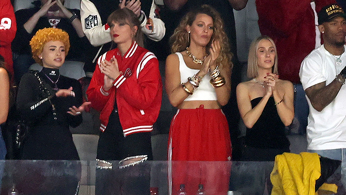 Is Taylor Swift Friends With Blake Lively Ryan Reynolds   Are Taylor Swift And Blake Lively Friends 