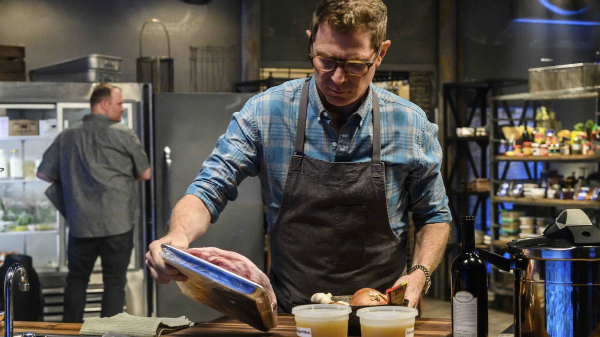 Bobby Flay Cooking up Style with Panerai's Luminor Due Goldtech 