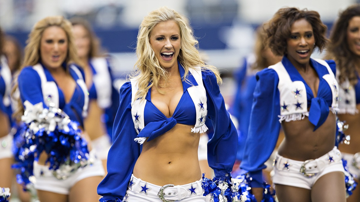 Watch dallas cowboys store cheerleaders free online