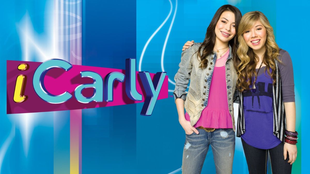 Watch iCarly Season 1 Episode 3: iDream of Dance - Full show on Paramount  Plus