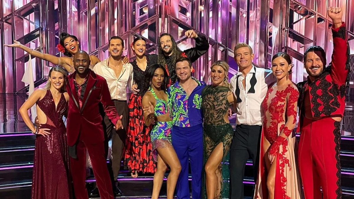 DWTS: Carole Baskin Takes Stage as Tiger Queen