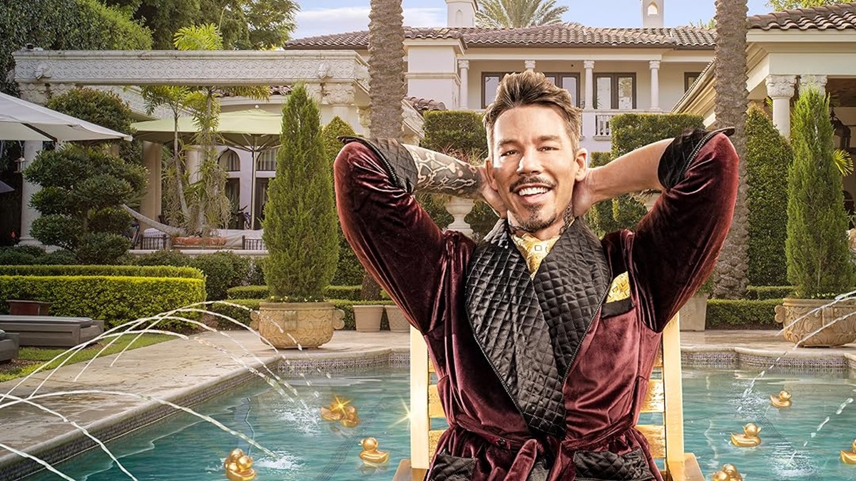 How 'Design at Your Door' Host David Bromstad Is VIRTUALLY Redesigning  Rooms (Exclusive)