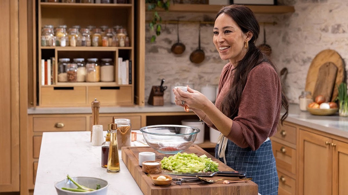 Magnolia Table with Joanna Gaines (2021) Season 3 Streaming: Watch ...