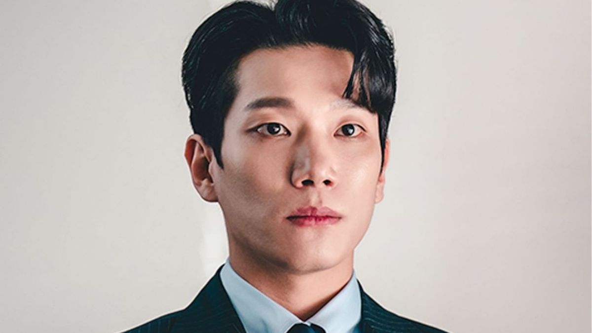 Connection K-Drama Reveals Kim Kyung-Nam's Photos