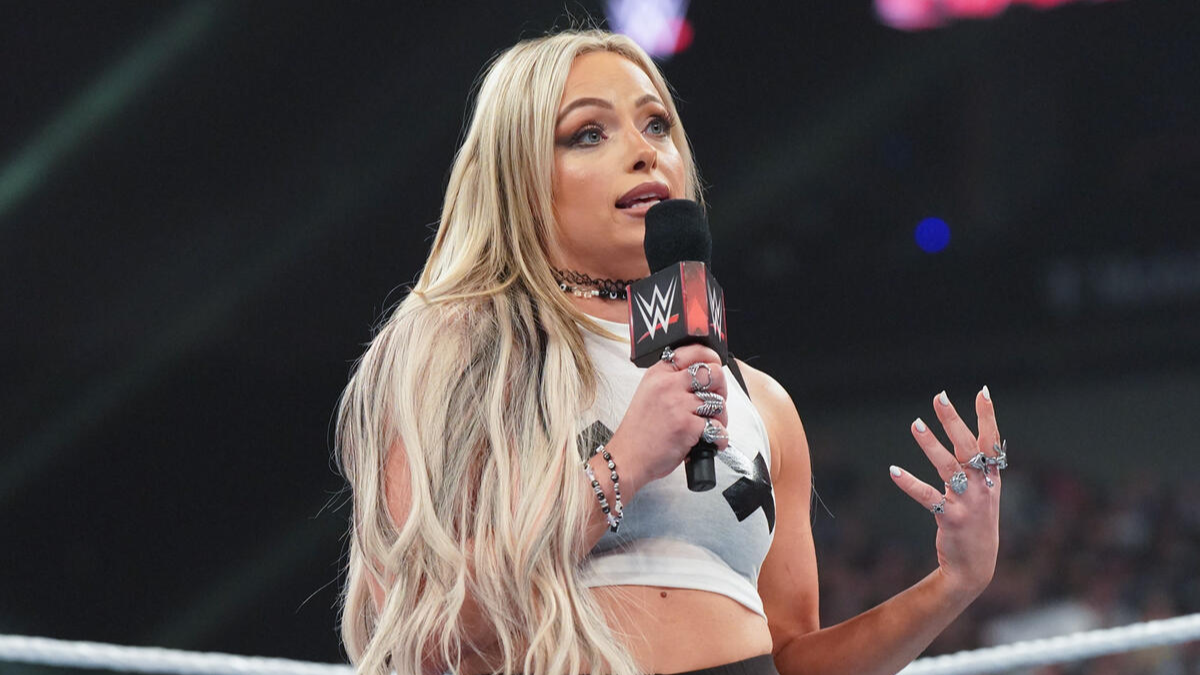 Суперзвезда WWE Лив Морган нарушает молчание после опубликования кадра ареста