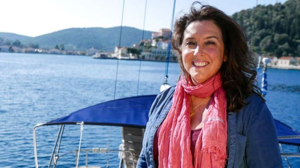 A Greek Odyssey with Bettany Hughes Streaming: Watch & Stream Online via Paramount Plus