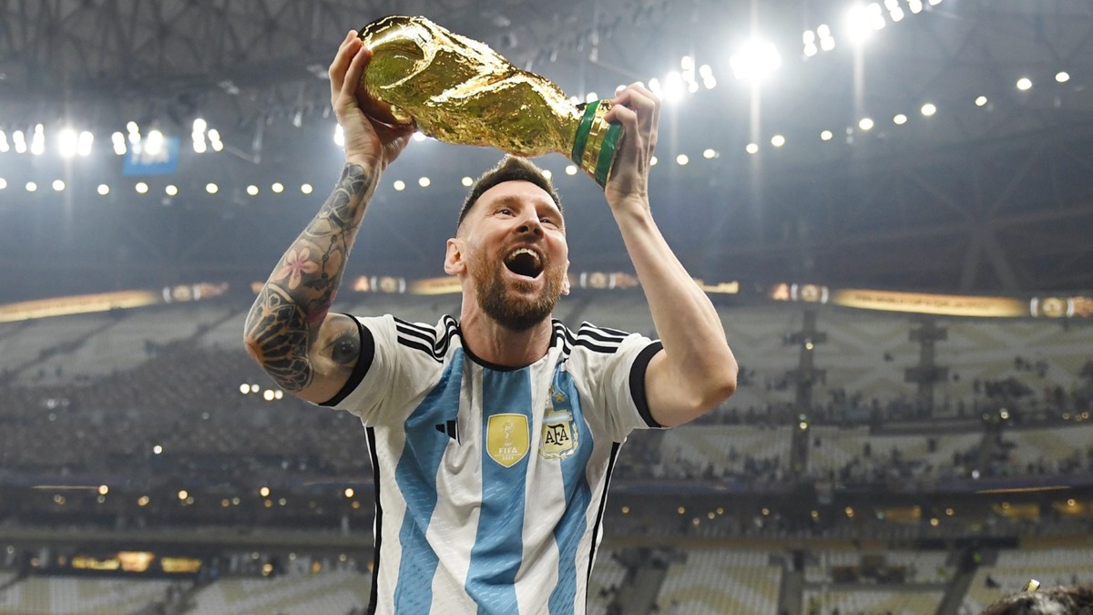 Lionel Messi Net Worth 2024 How Much Money Does He Make?