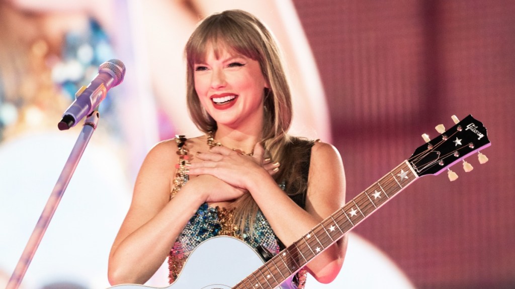 Where Is Taylor Swift Playing Tonight, June 22?