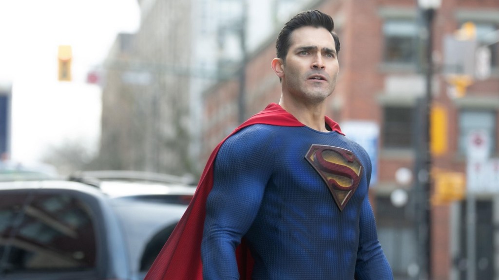 Superman & Lois Season 3: How Many Episodes & When Do New Episodes Come Out?