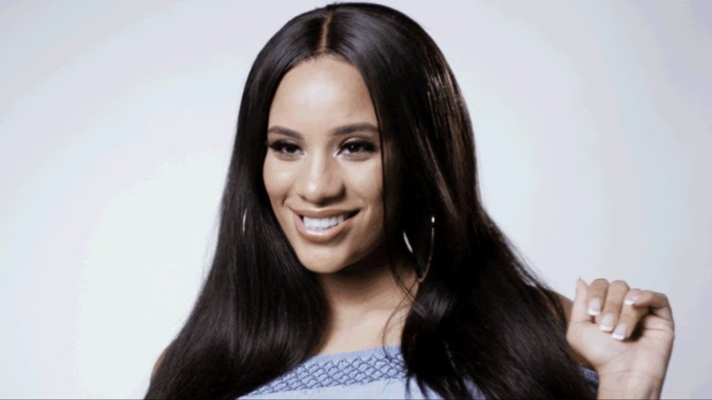 Who Is Cyn Santana Dating? Boyfriend & Relationship History