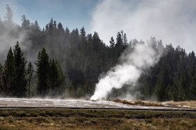 Yellowstone eruption park explosion