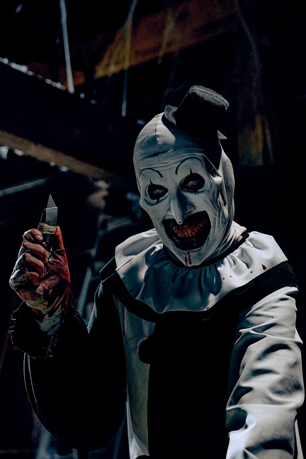 В новом изображении Terrifier 3 клоун Арт выглядит резко