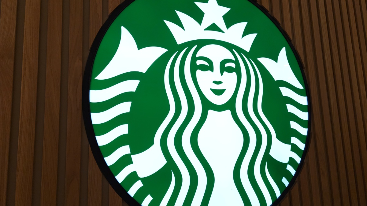 Меню Starbucks на осень 2024 года: когда вернется латте с тыквенными специями?