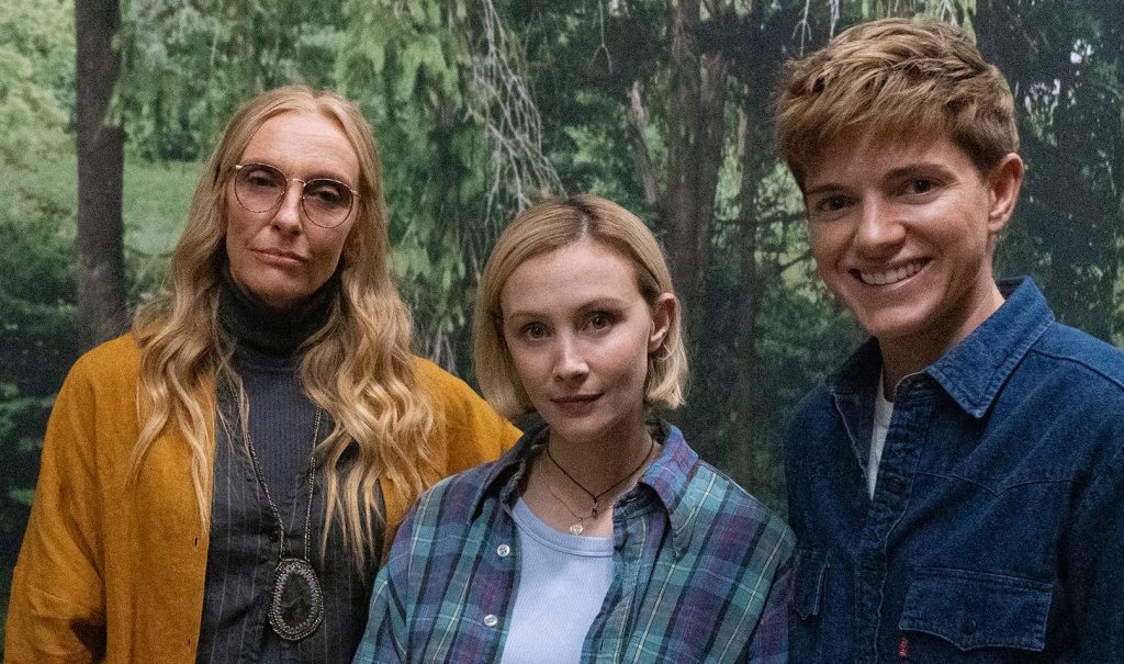 Wayward Photos: Production Begins on Mae Martin's Netflix Miniseries