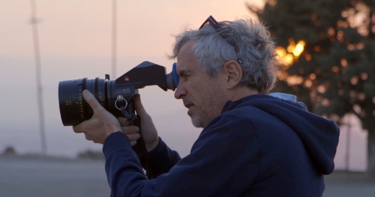 Alfonso Cuarón wants to make a horror film