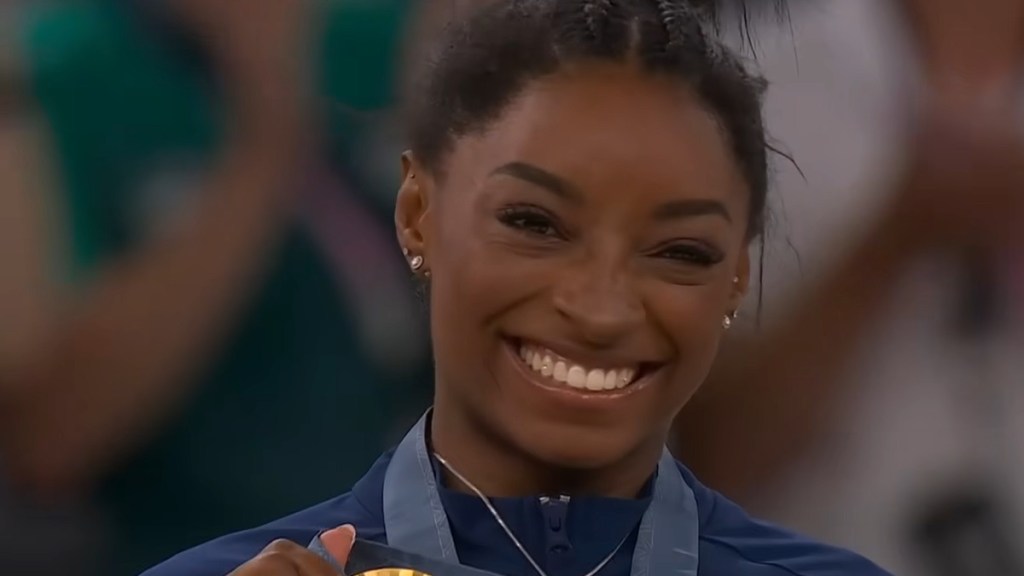 Simone Biles Tooth Gems What Diamonds Teeth Jewelry