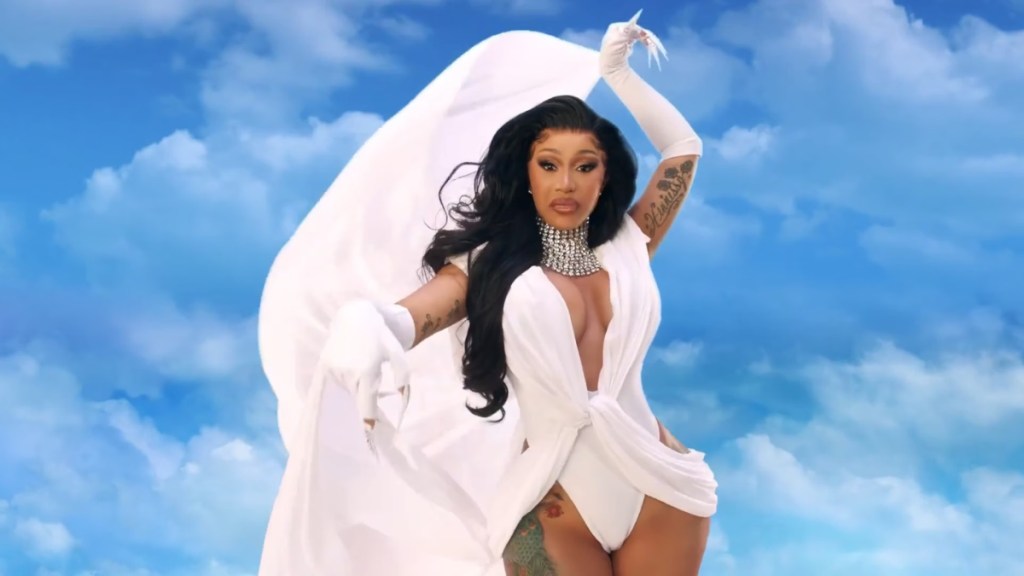 What Happened to Cardi B & Nicki Minaj? Maternity Photo Controversy Explained