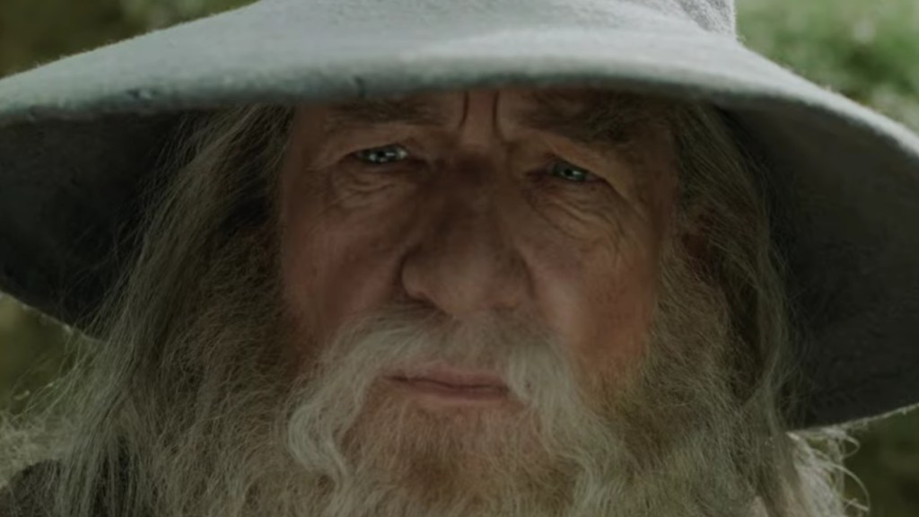 No, Ian McKellen Gandalf Won’t Be Recast in New LOTR Movies