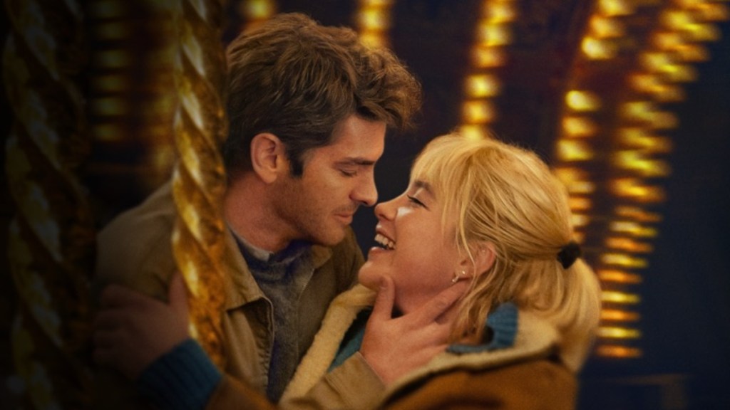 Pourquoi Andrew Garfield a-t-il emmené le carton de Florence Pugh à la première?