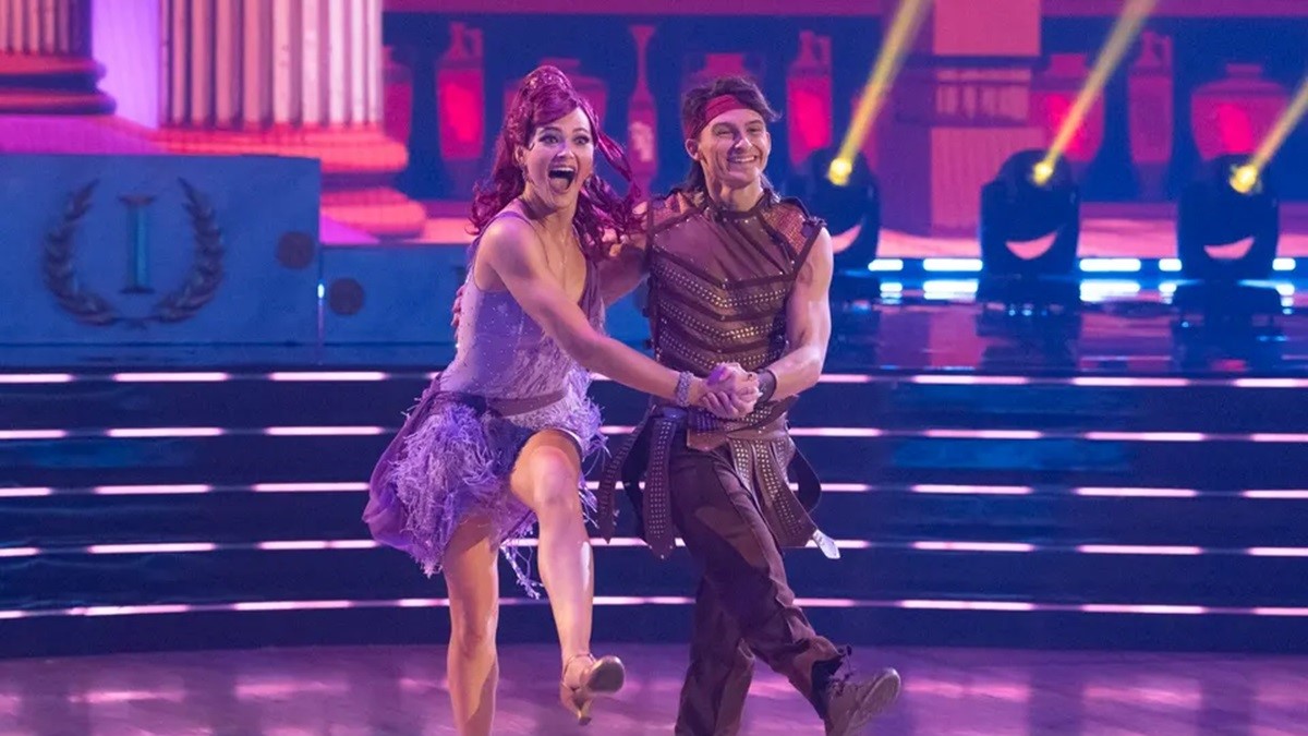 DWTS Week 6 Scores Who Ended Up on Top & Bottom in Dancing with the Stars?