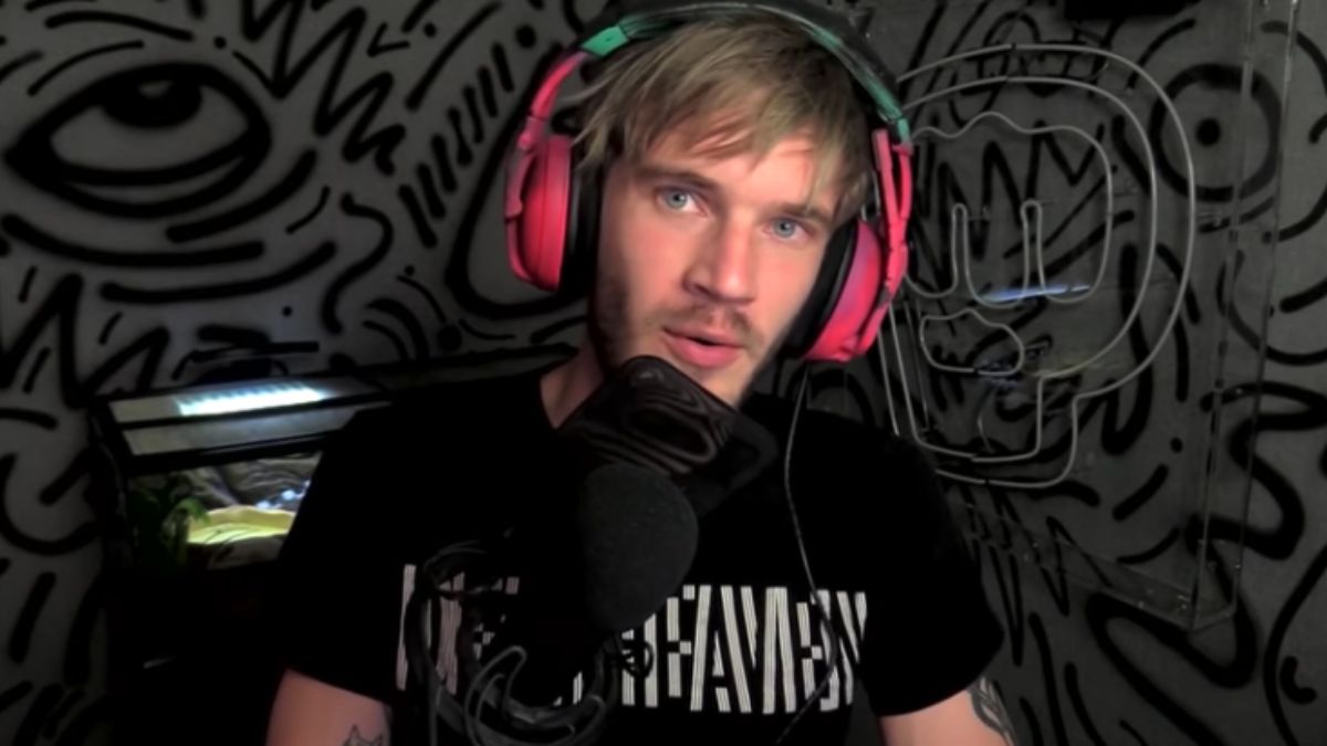 Почему PewDiePie забанили на Twitch?