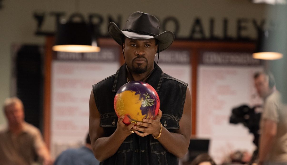 Shameik Moore Tries to Bowl 300 in Exclusive The Gutter Clip