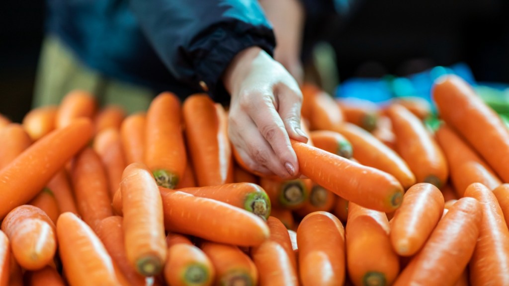 Why Were Carrots Recalled By Grimmway Farms In California? E. Coli Outbreak Explained