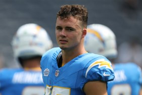 Chargers' WR Ladd McConkey Suffers Shoulder Injury vs Bengals