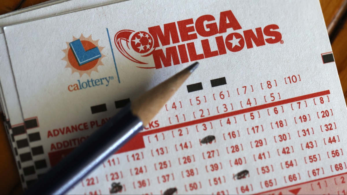 Here Are the Mega Millions Winning Numbers for November 19