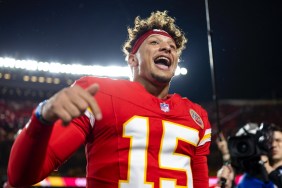 Patrick Mahomes Suffers Ankle Injury During Chiefs vs Buccaneers