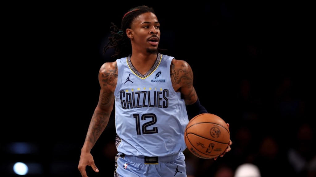 Grizzlies Star Ja Morant Suffers Hamstring Injury vs Lakers