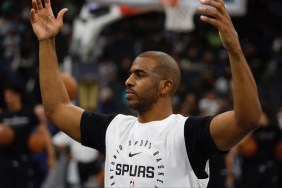 Spurs’ Chris Paul Suffers Thumb Injury vs Thunder