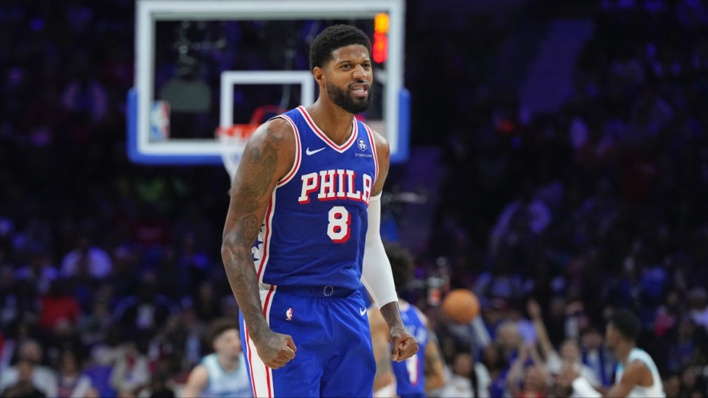 76ers Paul George Exit Grizzlies Game After Suffering Left Knee Hyperextension