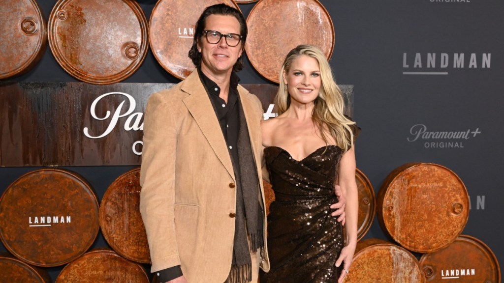 Who is Ali Larter's Husband? Hayes MacArthur's Job & Kids