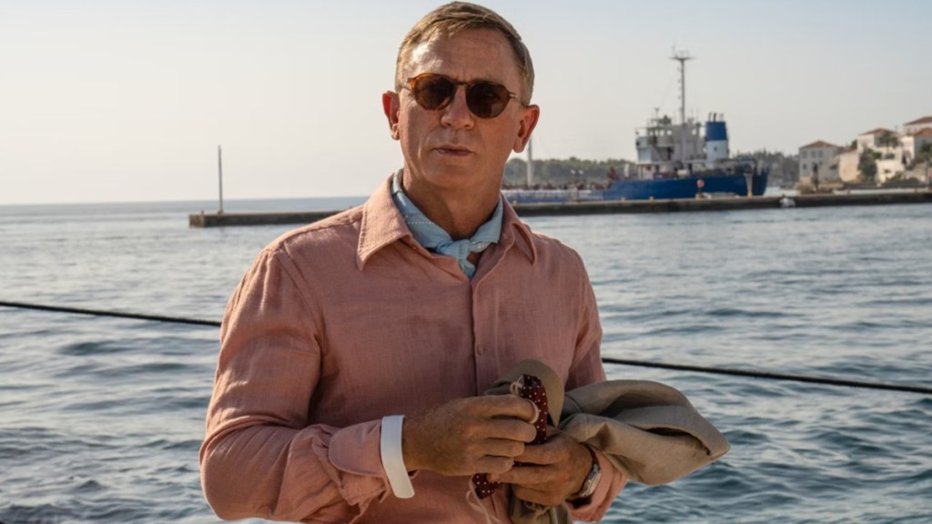 Daniel Craig Hopes Netflix Gives Knives Out 3 a Proper Theatrical Release