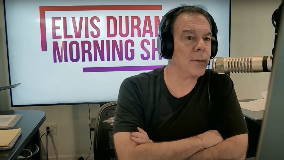 Who Is Elvis Duran’s Husband? Alex Carr’s Job & Instagram