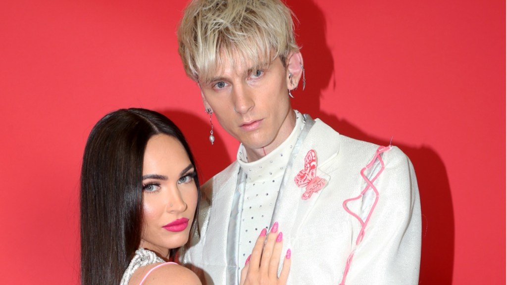 Megan Fox & Machine Gun Kelly Reportedly Split Up After Pregnancy News