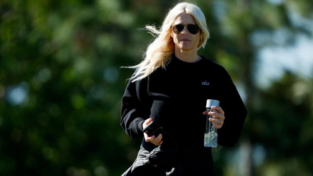 Elin Nordegren and boyfriend Jordan Cameron keep relationship private ...