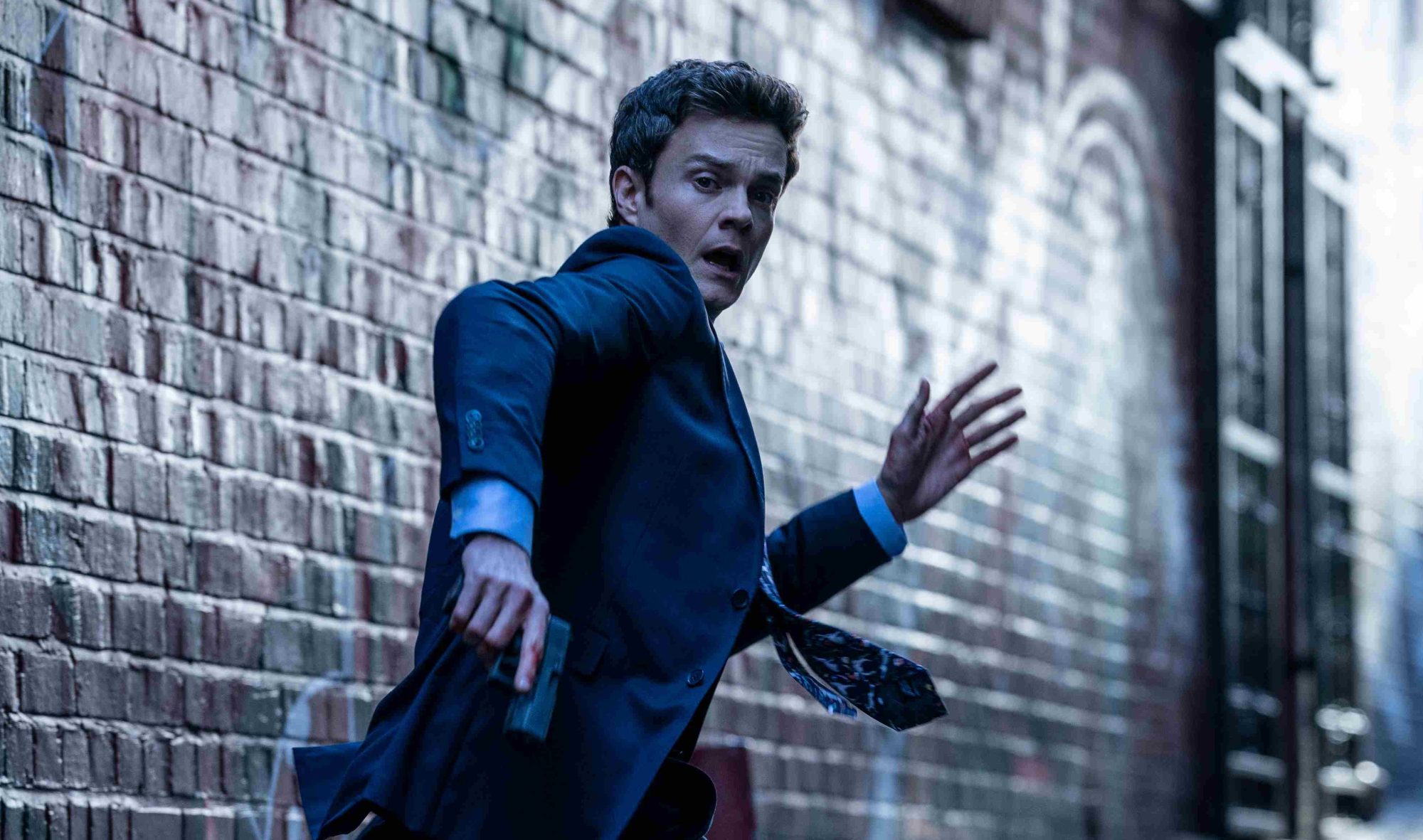 Jack Quaid Doesn’t Feel Pain in Novocaine Trailer